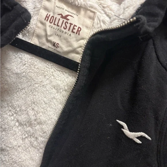 Hollister Black Jacket / hooded zip sweater XS - Picture 2 of 12
